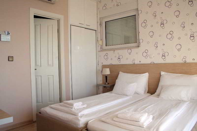 Johnny Apartment Podstrana
